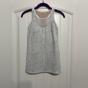 Lululemon Mesh With Me Tank in Desert Snake White Silver Fox / White